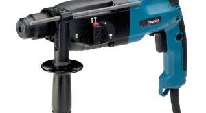 Wie bedient man eine Schlagbohrmaschine?